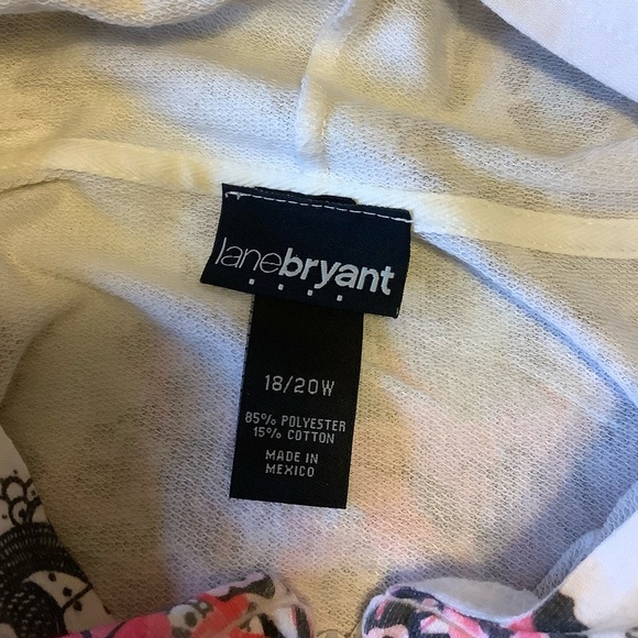 Like new colorful short sleeve hoodie - Picture 3 of 4